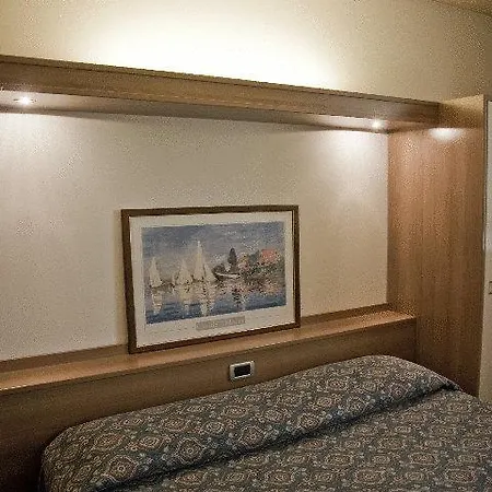 Ξενοδοχείο Eurhotel 3*